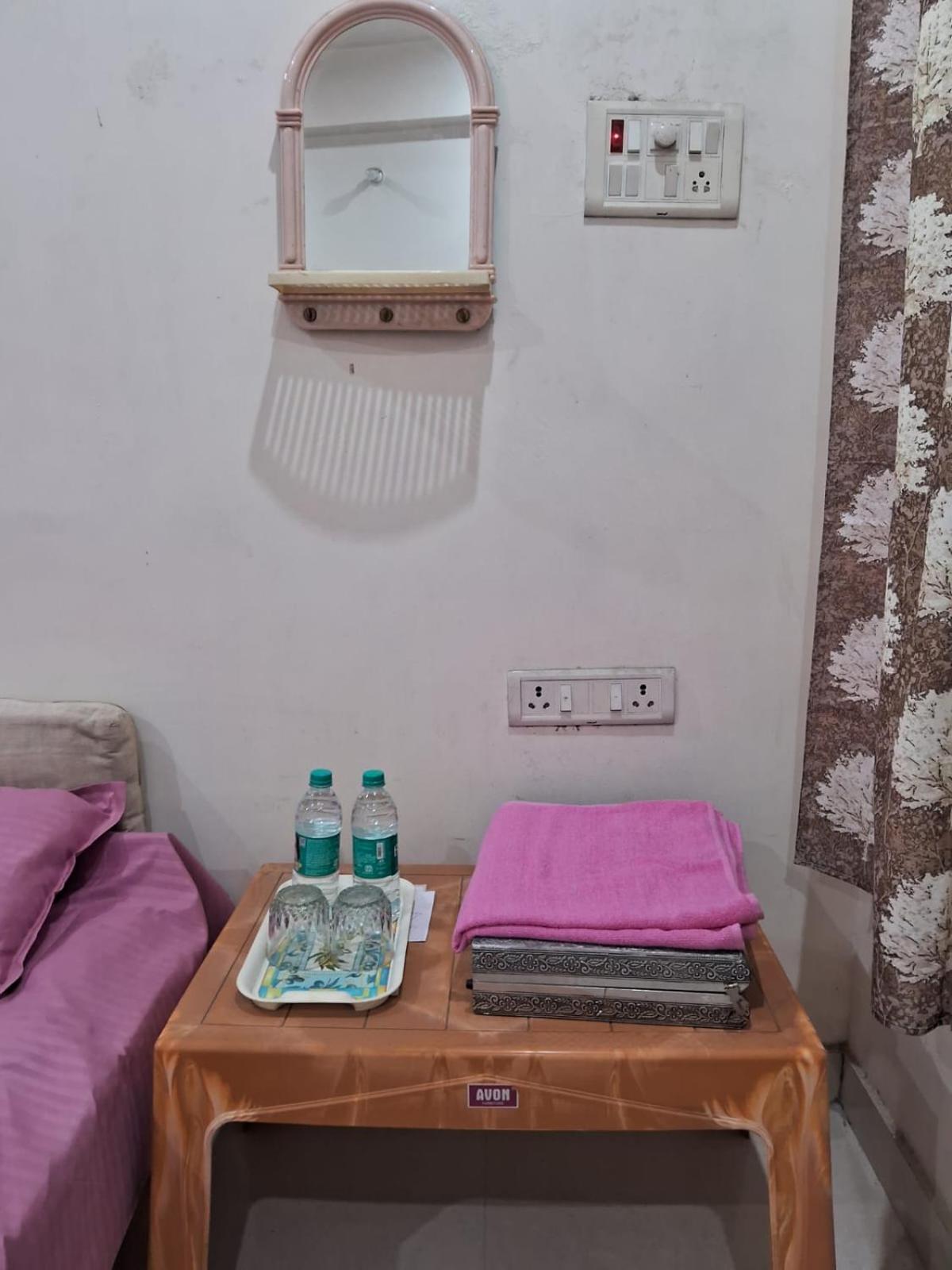 Sangam Vatika Home Stay Allāhābād Junction Eksteriør bilde